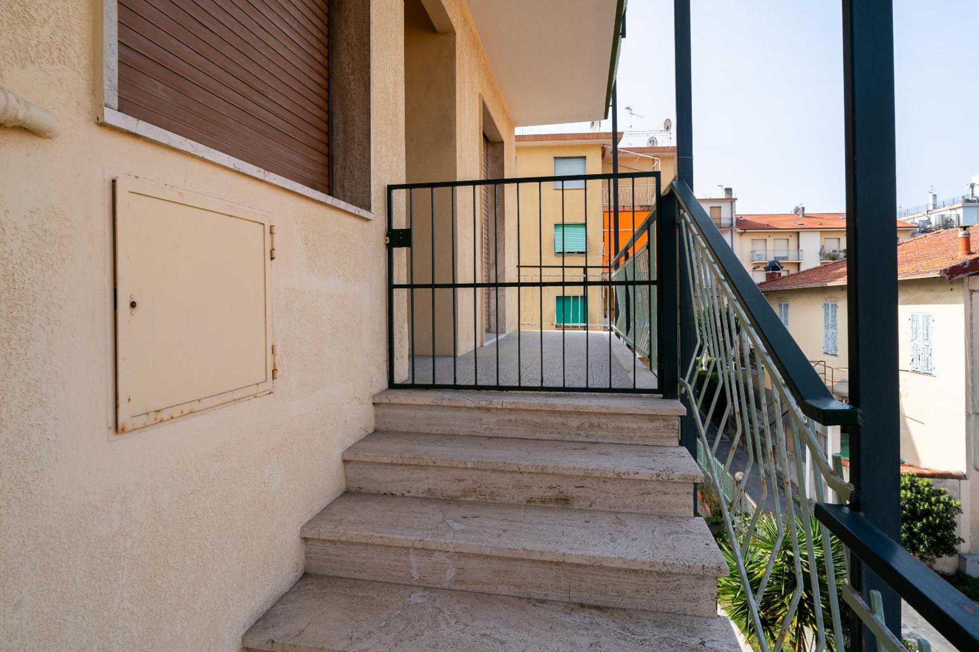 Casa Silvia - Central - Terrace - Wifi บอร์ดิเกรา ภายนอก รูปภาพ